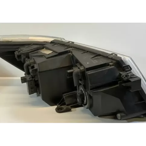 05067789AE фара передняя Dodge Journey 2010