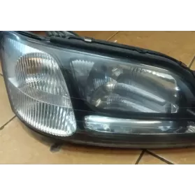 10020656R фара передняя Subaru Legacy 2000