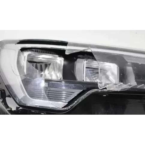 1101A600000 фара передня Audi Q3 F3 2018