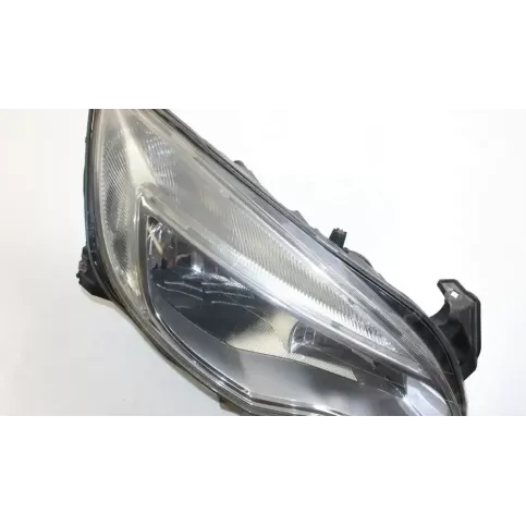 13253657 фара передняя Opel Astra J 2011
