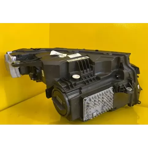 13568 фара передняя Mercedes-Benz EQS V297 2022