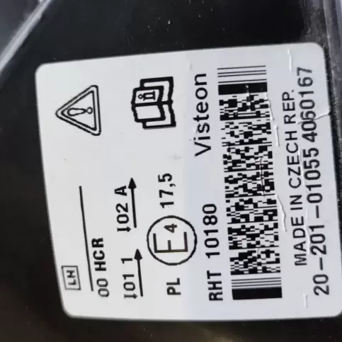 1385257 фара передняя Ford Focus 2004