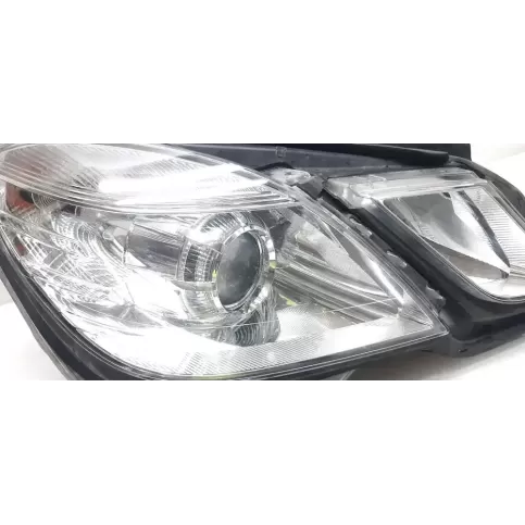 1EL010802 фара передня Mercedes-Benz E W212 2011