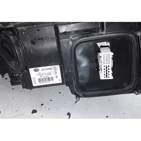 1EX01081835 фара передняя Mercedes-Benz A W176 2018