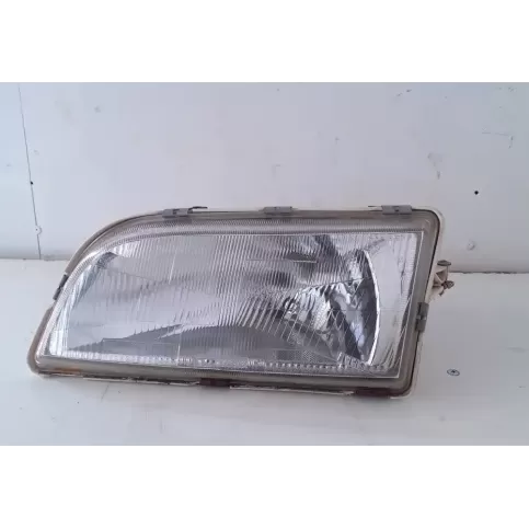 203730B фара передняя Volvo S40, V40 2000