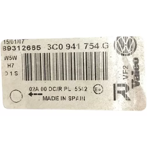 3C0941754G фара передняя Volkswagen PASSAT B6 2005