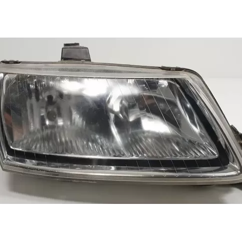 5142088 фара передня Saab 9-5 2006