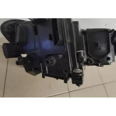 5TB941035 фара передня Volkswagen Touran III 2019