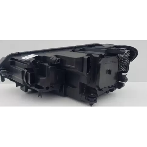 5TB941114A фара передня Volkswagen Touran III 2016