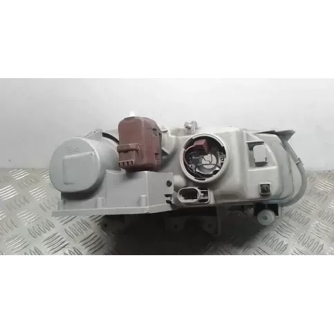 7701689112 фара передня Renault Safrane 2000