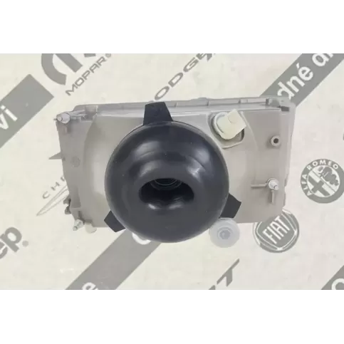 7722316 фара передняя Fiat Uno 1994