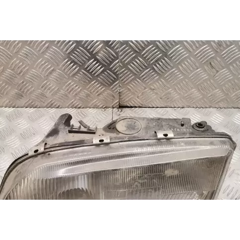 7731108L фара передняя Volvo S40, V40 2000
