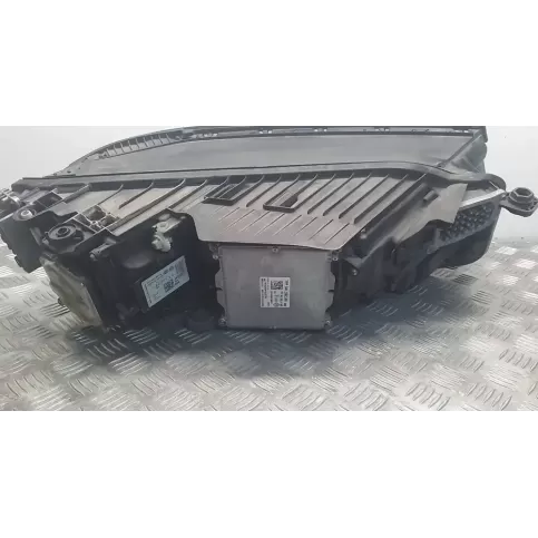 7PP941592AA фара передняя Volkswagen Touareg III 2022