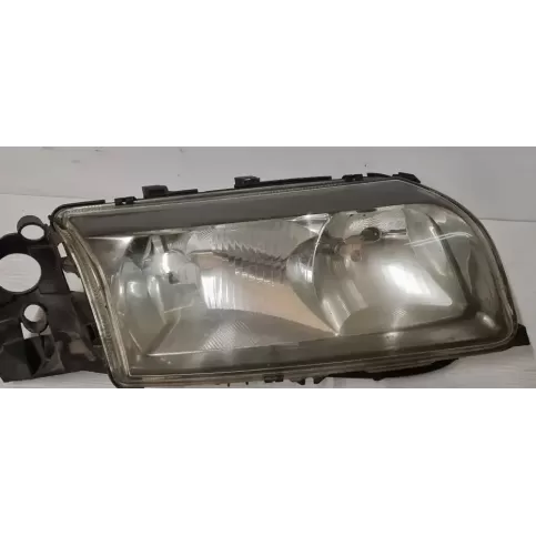 8678547 фара передняя Volvo S80 2001