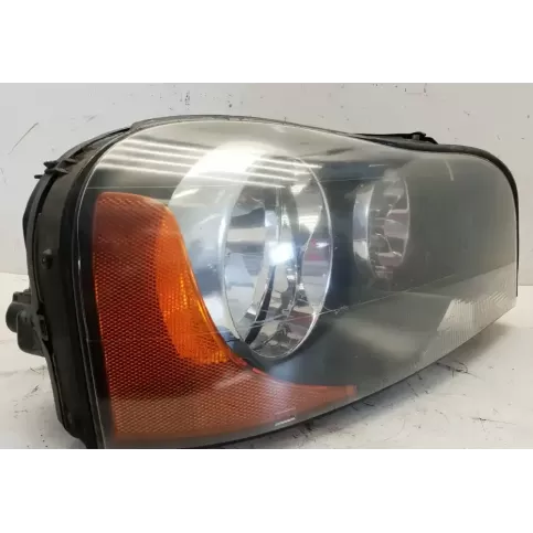 89007590 фара передняя Volvo XC90 2008