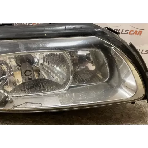 89901007 фара передняя Volvo S60 2005