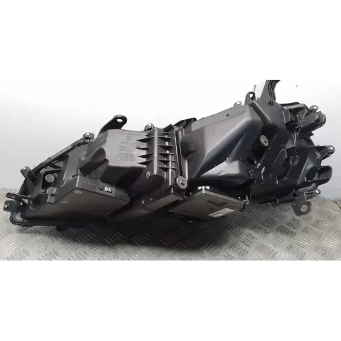 8990850030 фара передняя Lexus ES 300h 2020