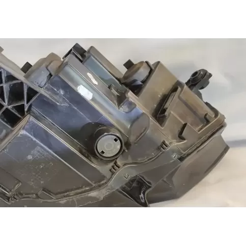 90064931 фара передняя Volkswagen PASSAT B8 2019
