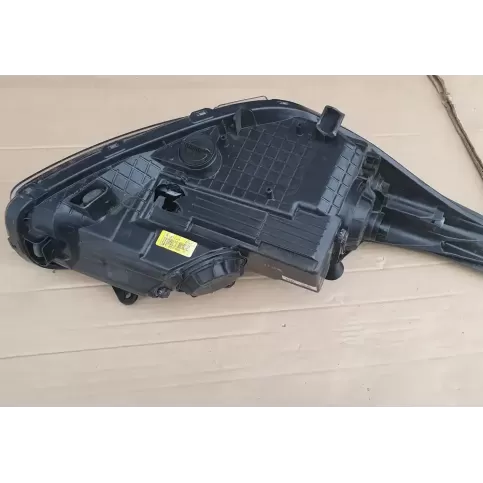 92101A2220 фара передняя KIA Ceed 2012