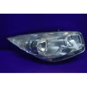 921021P000 фара передняя KIA Venga 2010