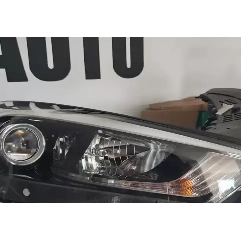 92102D7000 фара передняя Hyundai Tucson LM 2015
