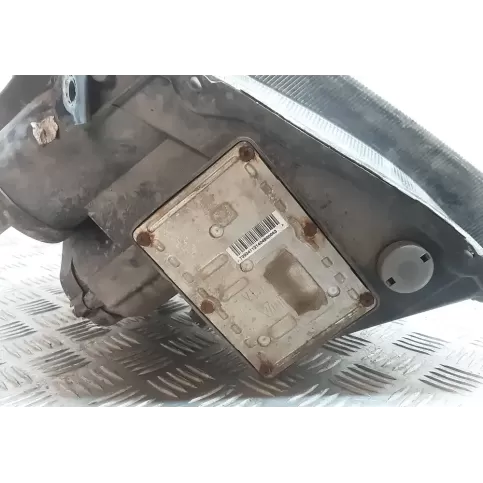 93321055 фара передня Opel Meriva A 2004