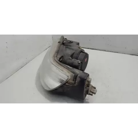 9630218880 фара передняя Peugeot 206 1998