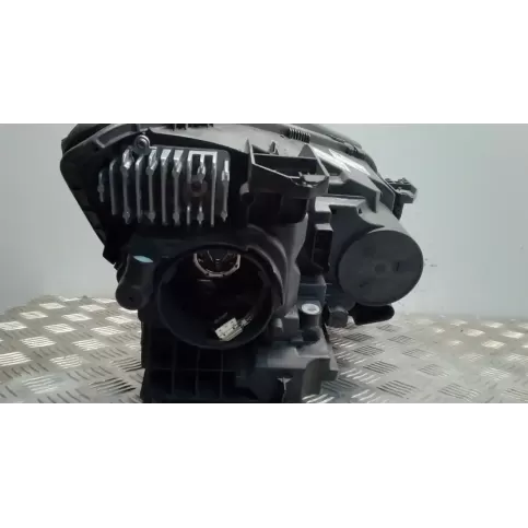 A1569061700 фара передня Mercedes-Benz GLA W156 2015