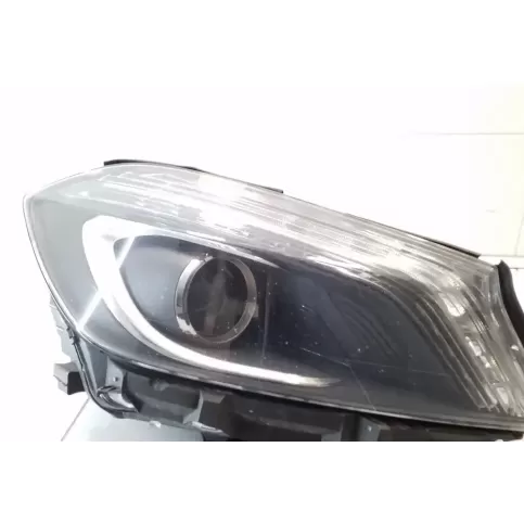 A1768201261KZ фара передняя Mercedes-Benz A W176 2014