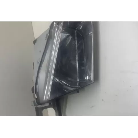 BJ1W510K0B фара передня Mazda 323 F 1994