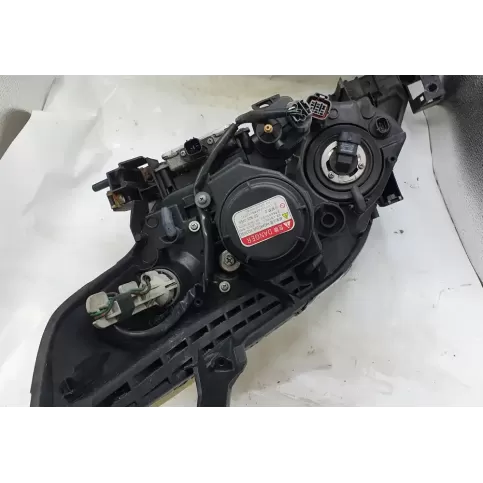 E417511799 фара передняя Mazda 5 2009