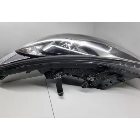 L009H1912U8 фара передня Hyundai i30 2014
