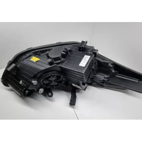 L009H1912U8 фара передня Hyundai i30 2014