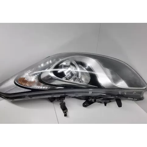L009H1912U8 фара передня Hyundai i30 2014