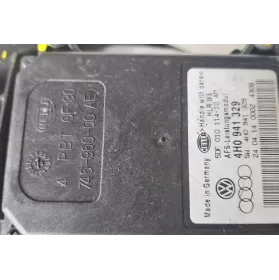 UK71030447A фара передняя Volkswagen Tiguan 2014