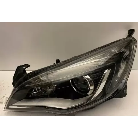 0100120100018333 фара передняя Opel Astra J 2010