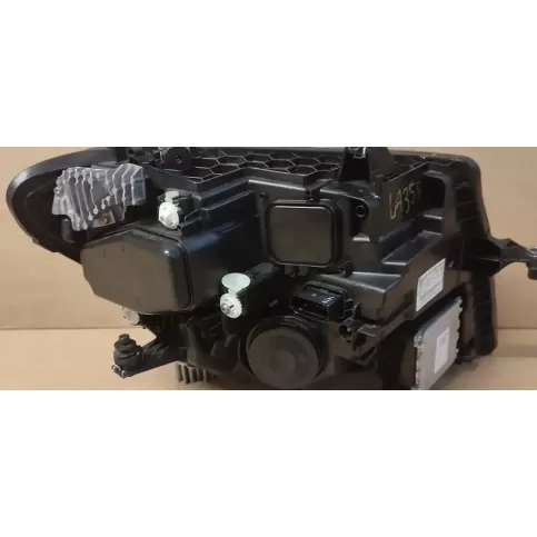 0128300500044409 фара передняя Volkswagen Crafter 2018