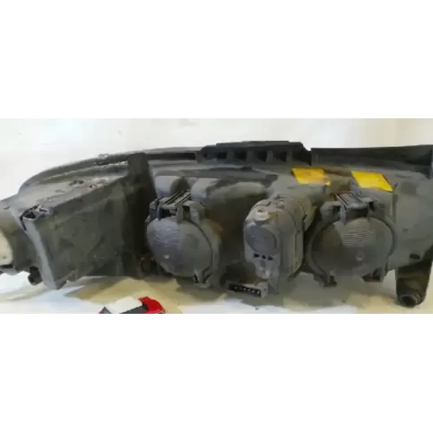 030103702100 фара передняя Peugeot 406 2000