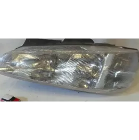 030103702100 фара передняя Peugeot 406 2000