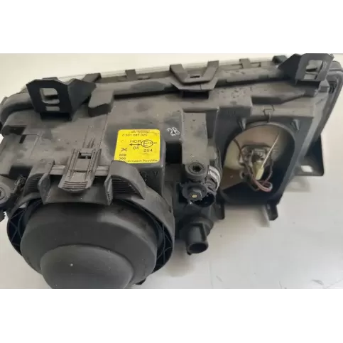 0301087025 фара передняя BMW 3 E36 1992