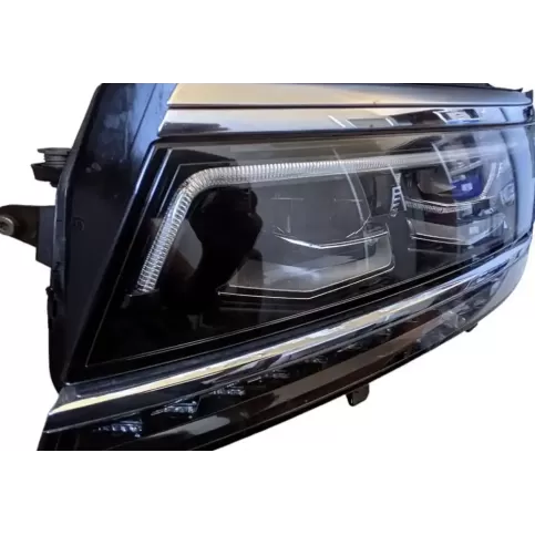 030110123509 фара передня Volkswagen Tiguan 2020