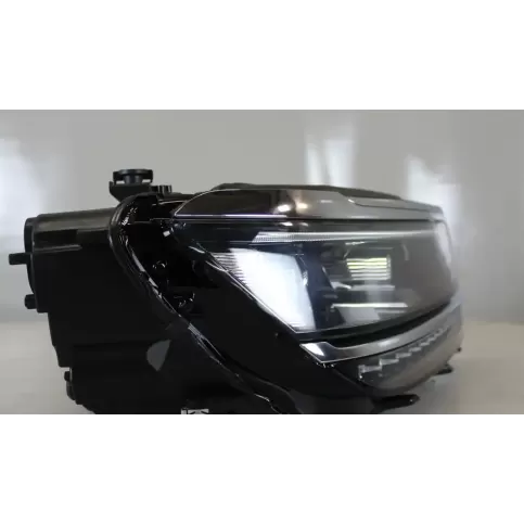 030110163608 фара передня Volkswagen Tiguan 2018