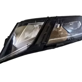030110423107 фара передняя Skoda Octavia Mk3 (5E) 2019