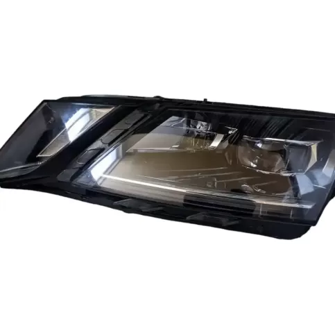030110423107 фара передняя Skoda Octavia Mk3 (5E) 2019