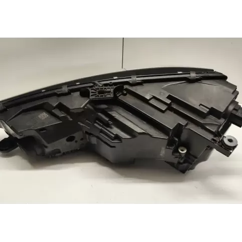 030111723400 фара передняя Audi A4 S4 B9 2018