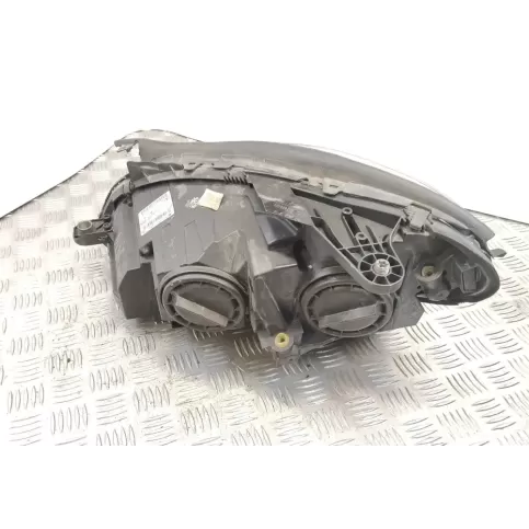 030127020200 фара передняя Mercedes-Benz C W204 2012