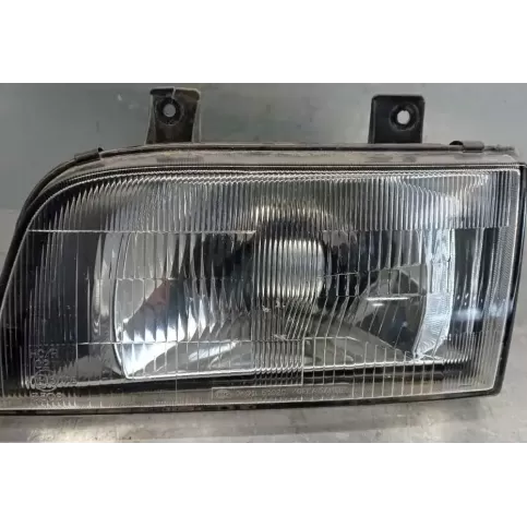 0K01L51040C фара передня KIA Sportage 1997