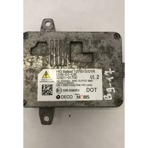 10R036053 фара передняя Hyundai i40 2015