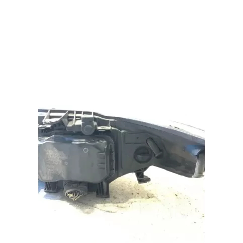 1136477 фара передняя Ford Mondeo MK IV 2013