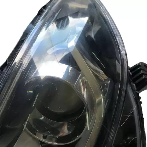 127411275 фара передняя Peugeot 208 2019